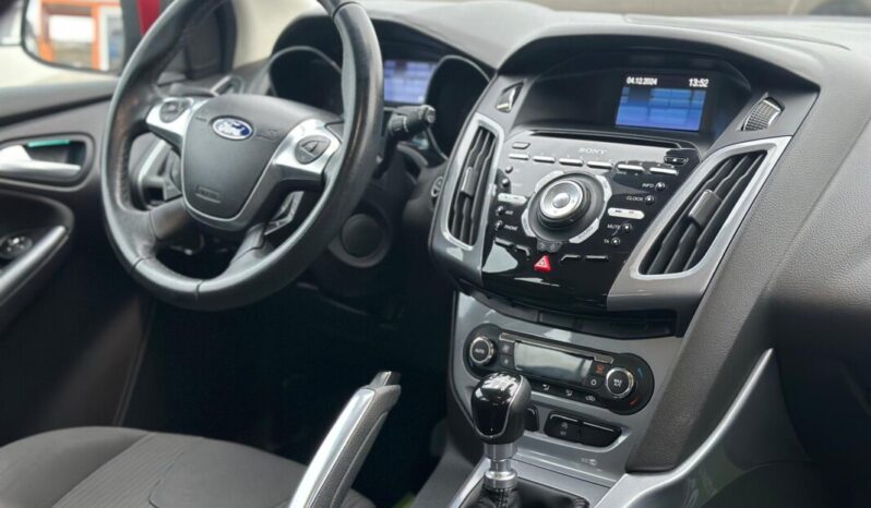 
								Ford Focus, 1.6 Benzină full									